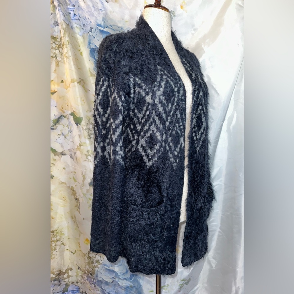Eddie Bauer Cardigan Navy and Gray western Diamond Patterned fuzzy soft Cabin